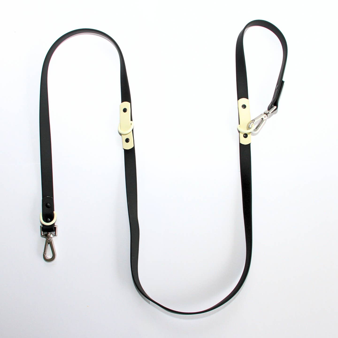 The Fritz Dog Leash - Black Tie + White Sand