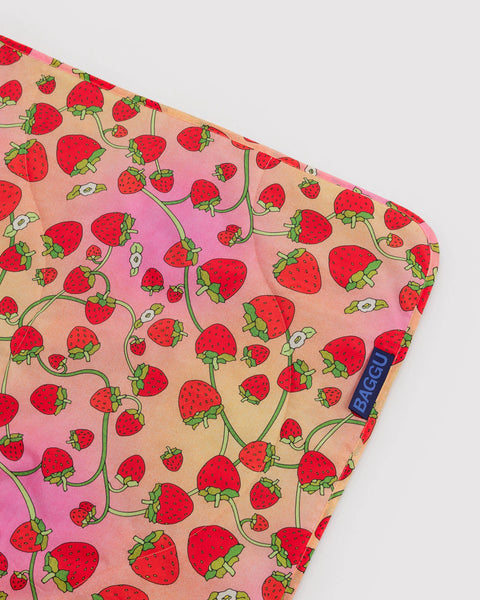 Puffy Picnic Blanket - Strawberry Blossom