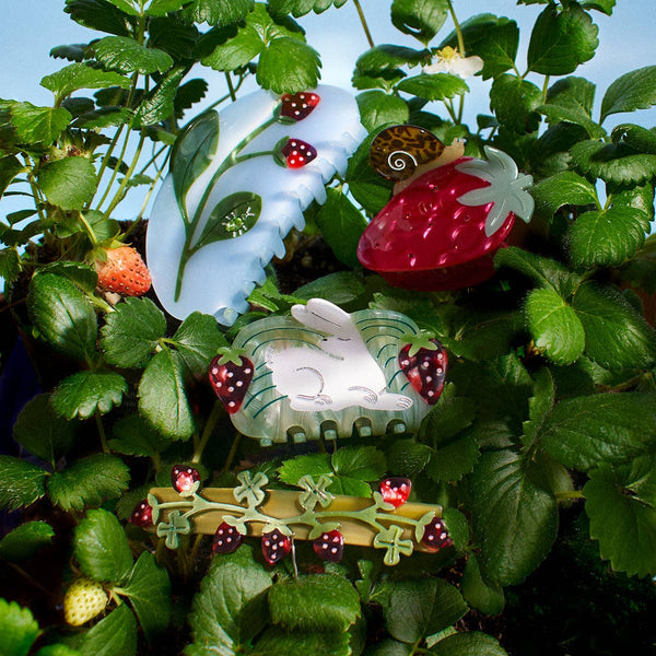 Strawberry Fields Claw