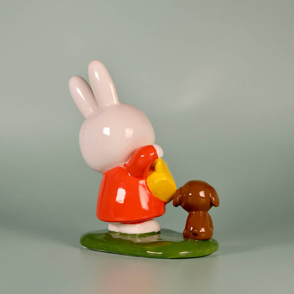 Growing Daisy Figurine