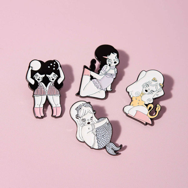 Cósmica Leo Pin