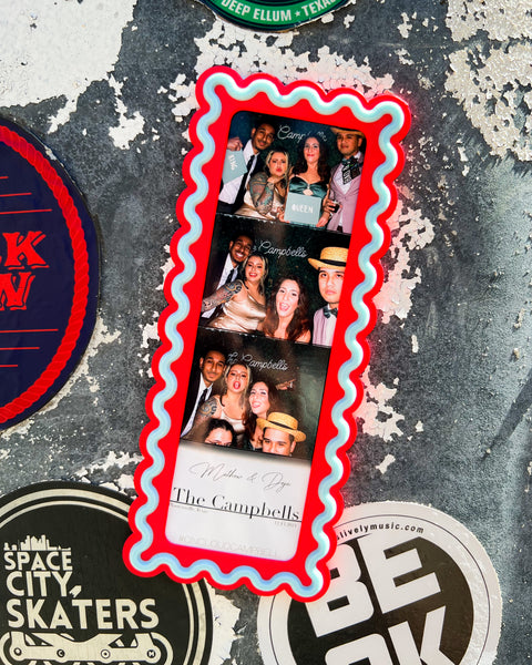 Scalloped Magnetic Photobooth Frame