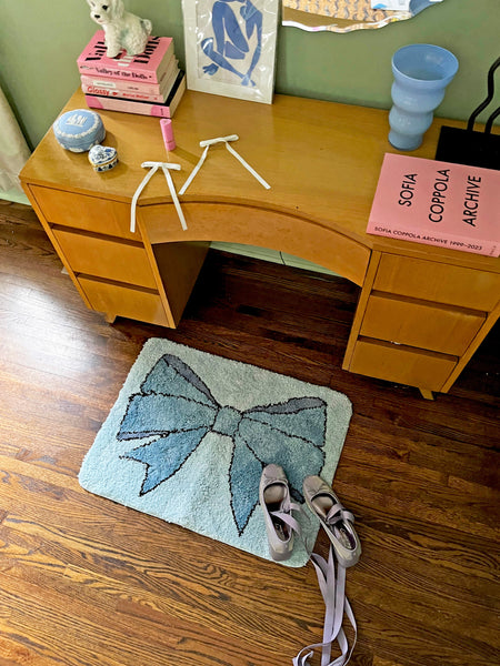 Bow Rug