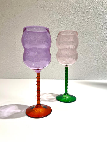 Dreamlike Wine Glass - Violet / Amber