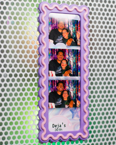 Scalloped Magnetic Photobooth Frame