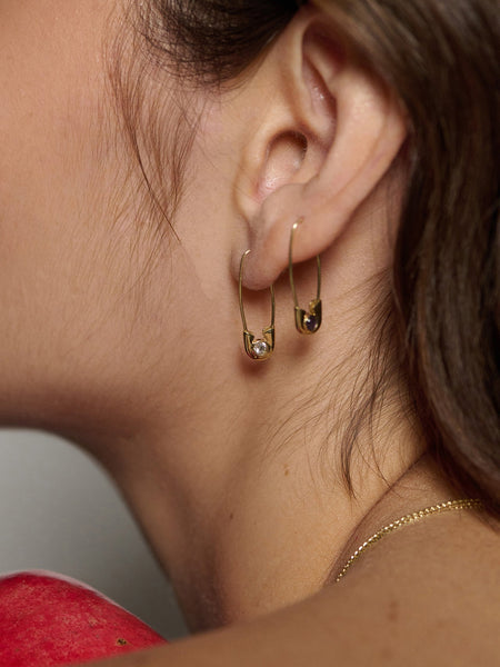 Cirque Safety Pin Earring in 14k
