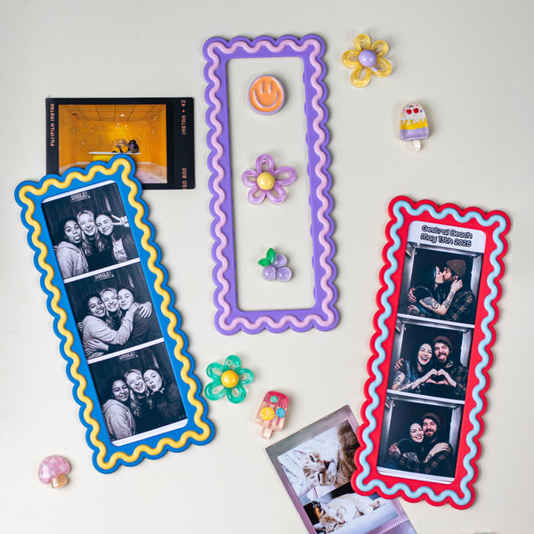 Scalloped Magnetic Photobooth Frame