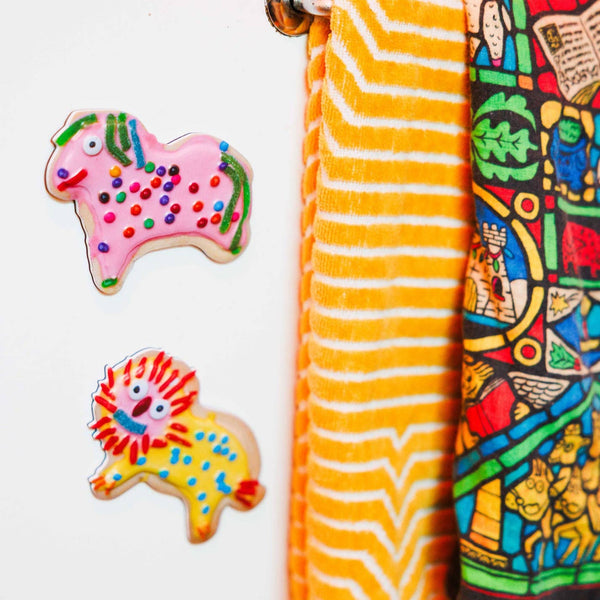 Weird Lion Cookie Magnet