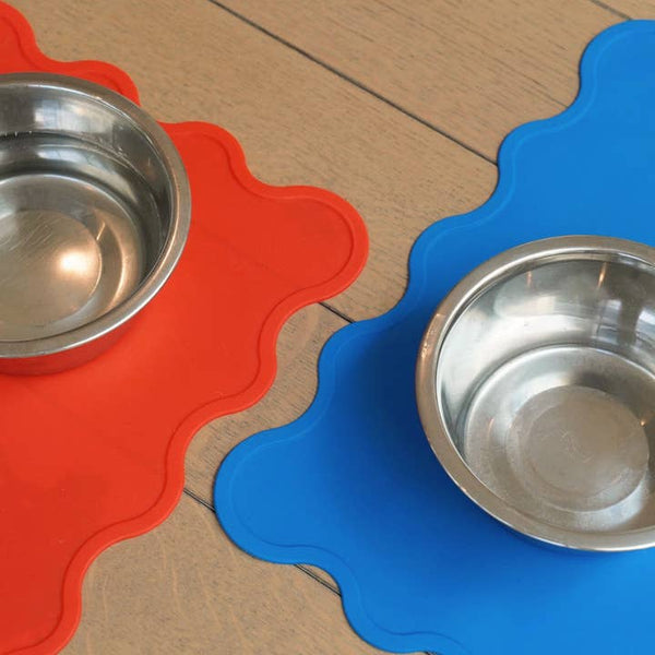 Wavy Pet Bowl Mat - Red