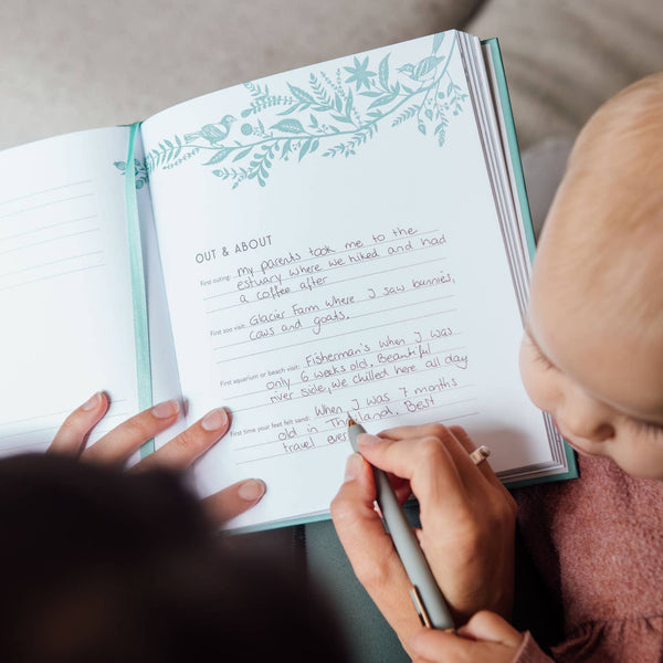 My Baby's Book: A Keepsake Memory Book For Parents