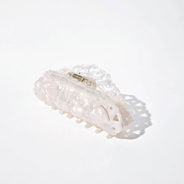Lace Claw - Cream