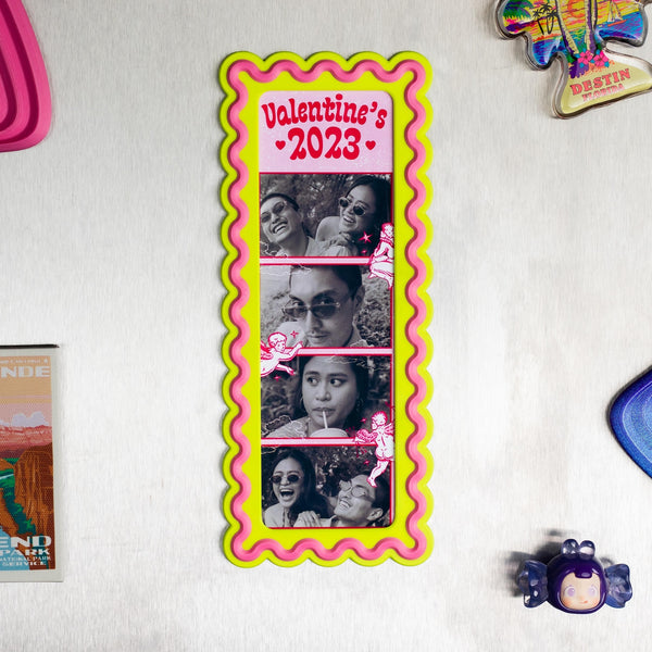 Scalloped Magnetic Photobooth Frame