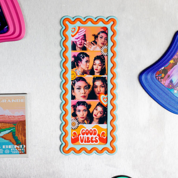 Scalloped Magnetic Photobooth Frame