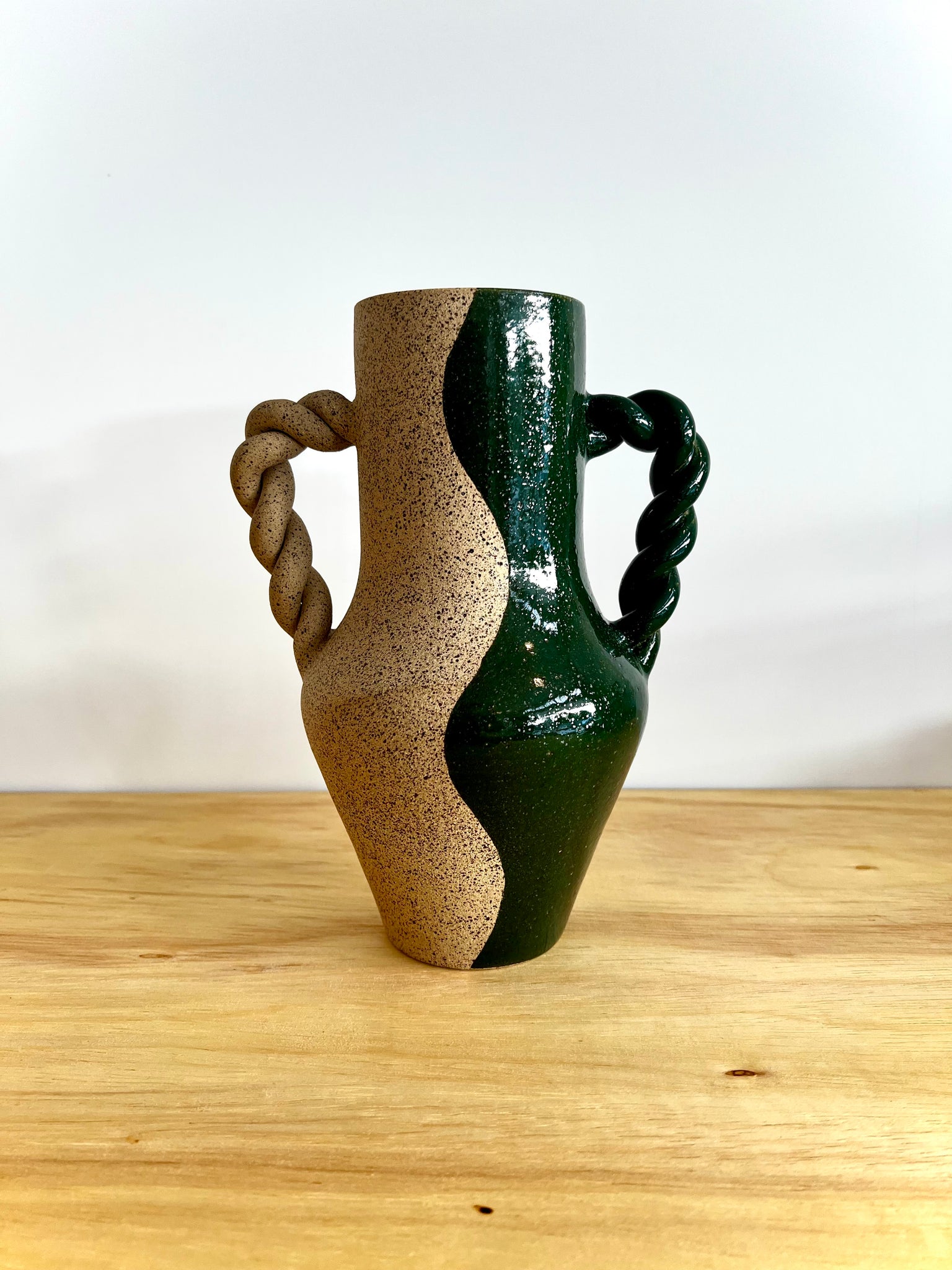 Tordue Wave Vase - Emerald
