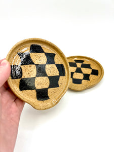 Wavy Checkered Speckled Spoon Rest